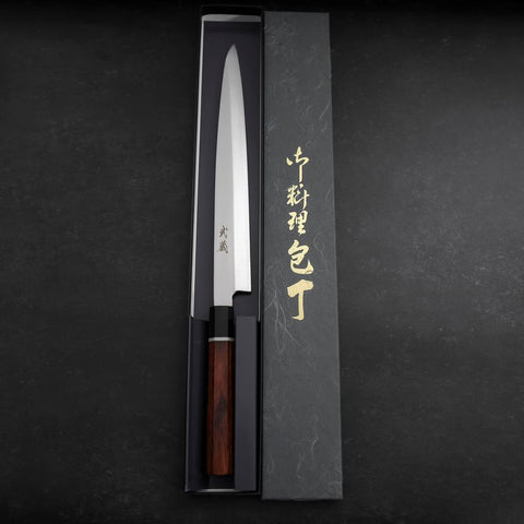 Yanagiba VG-10 Damasco Mango de Cerezo 270mm con Funda